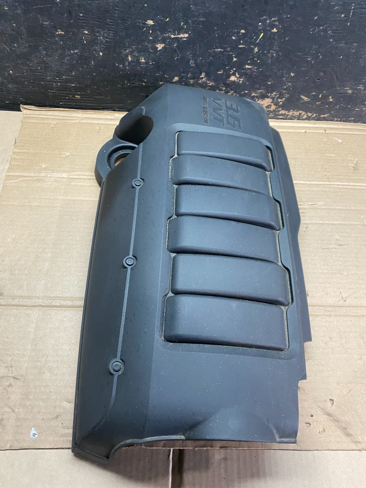 2012 to 2017 Buick Enclave Engine Motor Cover Oem v2654 DG3