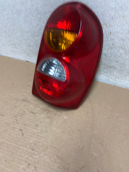 2002 2003 2004 Jeep Liberty Right Passenger Rh Side Tail Light AH9461 LK1