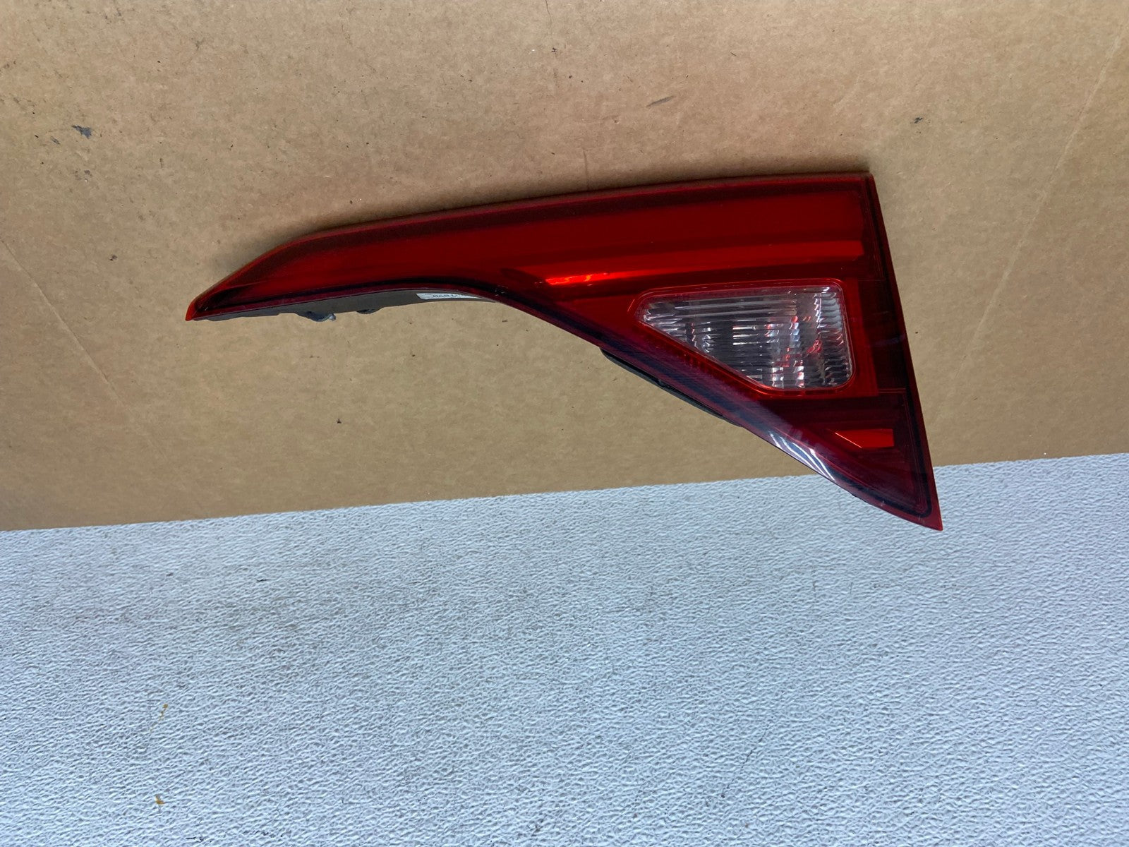 2017 2018 2019 GMC Acadia Right Passenger RH Side Inner Tail Light AE2928 LK0
