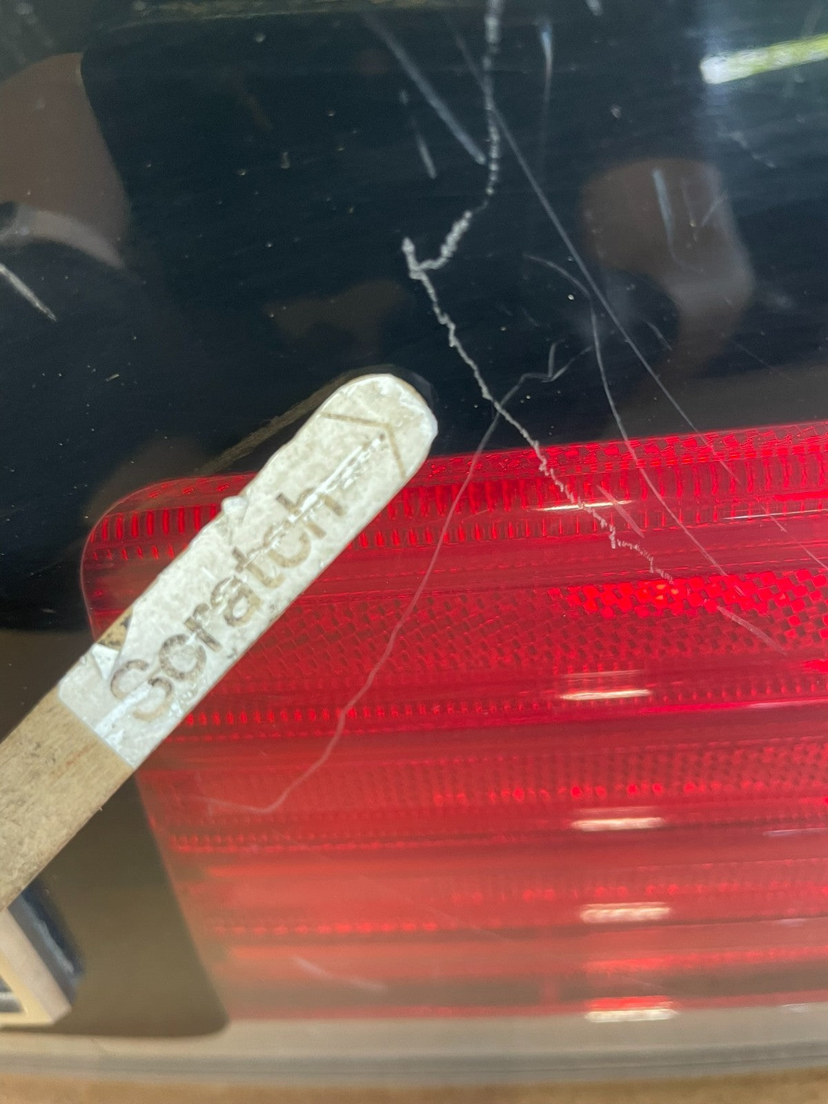 2007 to 2010 Lincoln MKX Center Tail Light Lamp Panel Trim AF8733 DG4