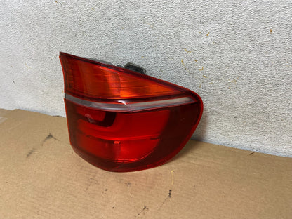 2011 2012 2013 Bmw X5 E70 Right Passenger Side Rh Tail Light AH4442 DW2