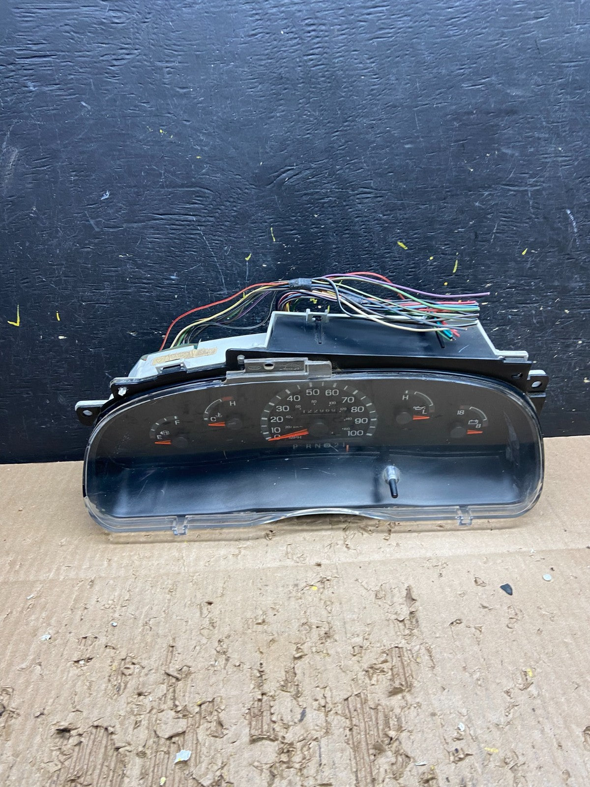 2001 - 2002 Ford Econoline E250 E350 Van Speedometer Instrument Cluster v7756 DG0
