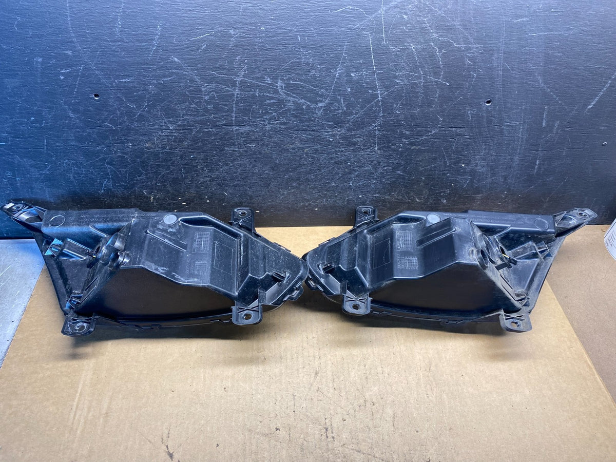 2016 to 2017 Chevrolet Equinox Left+Right Side Fog Lights AH5037 DG3