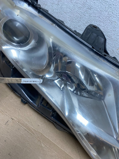 2009 to 2016 Toyota Venza Halogen Right Passenger Side Headlight AF43724