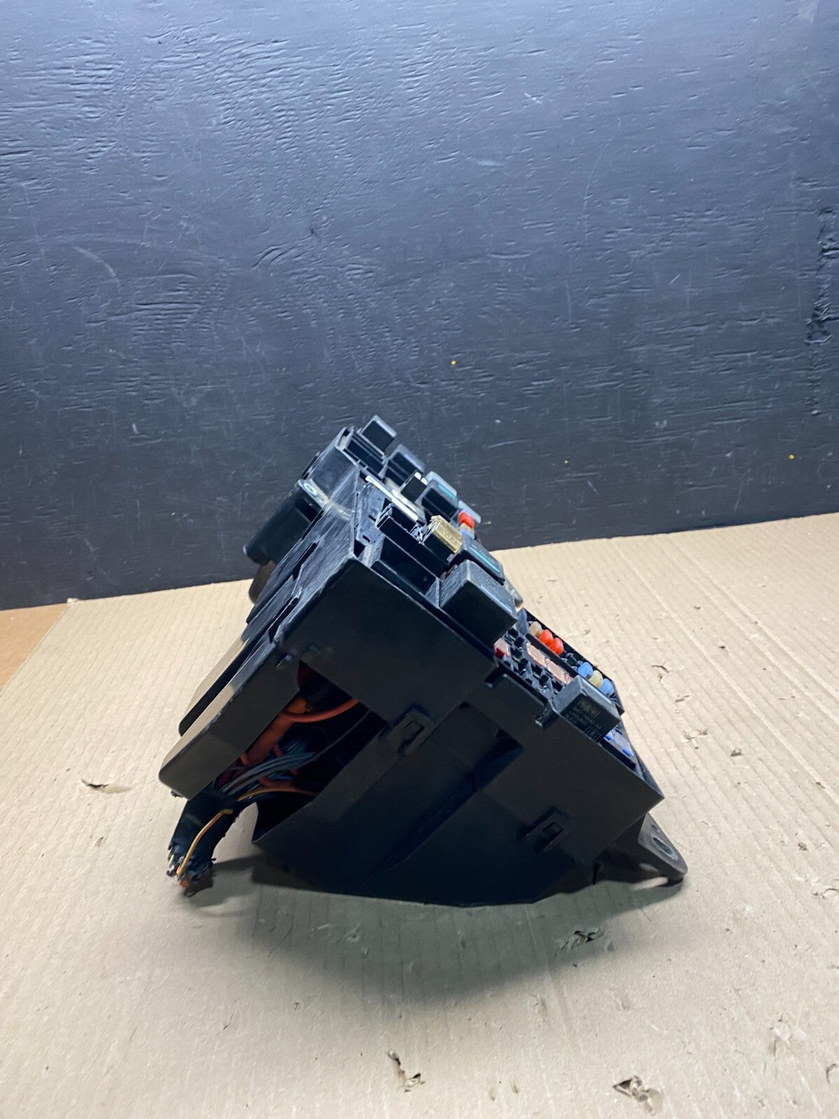 2009 - 2012 Jaguar X250 XF Front Under Hood Fuse Relay Box 8X2T14290GD G44501