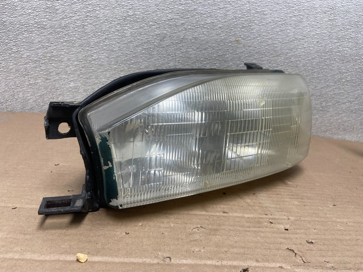 1992 1993 1994 Toyota Camry Left Driver LH Halogen Headlight OEM AA8708 DW2