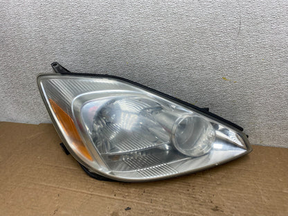 2004-2005 Toyota Sienna Right Passenger Halogen Headlight OEM Z1530 PS1