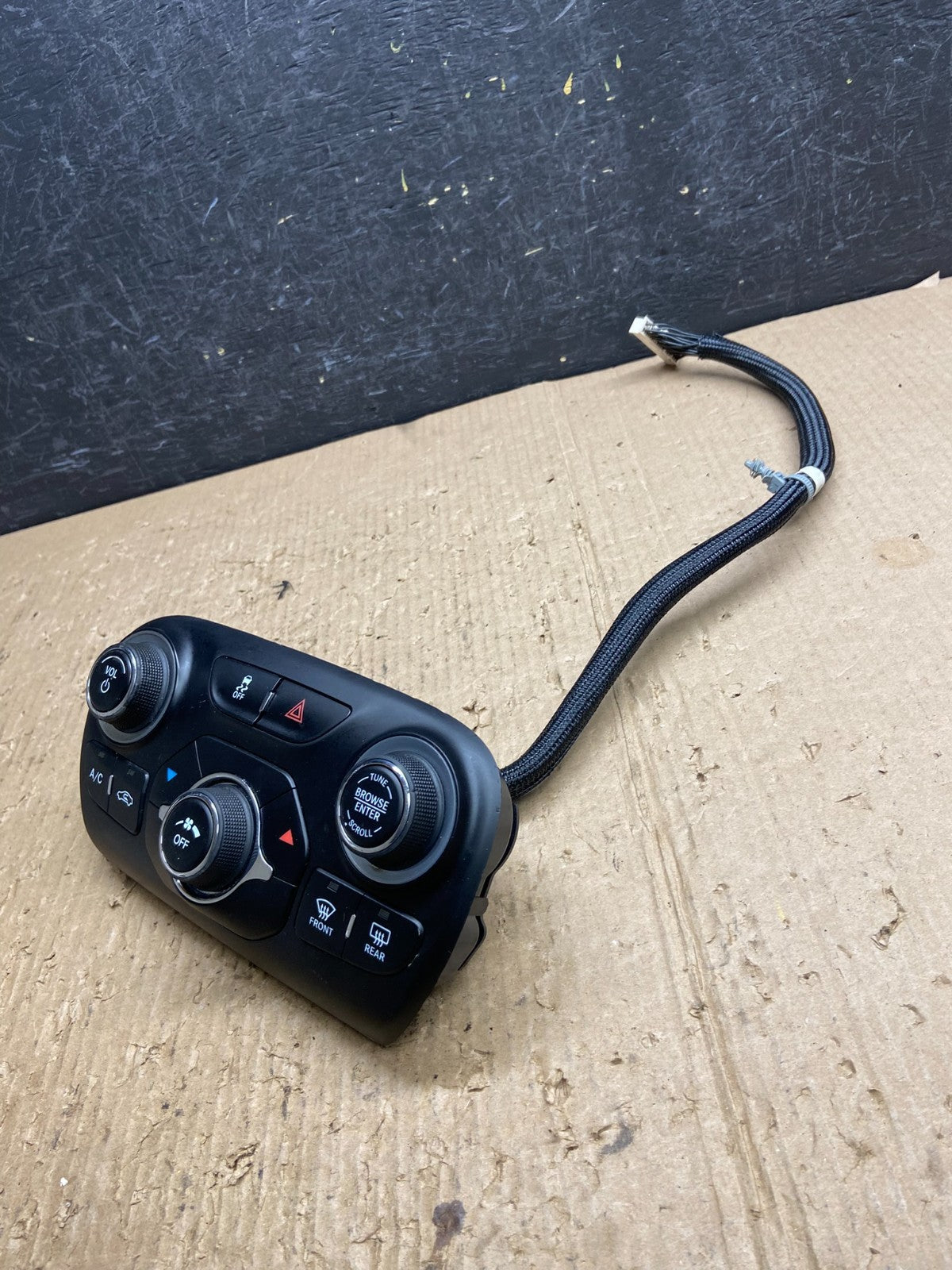 2013 to 2016 Dodge Dart AC Heater Temperature Climate Control AF1697 DG2
