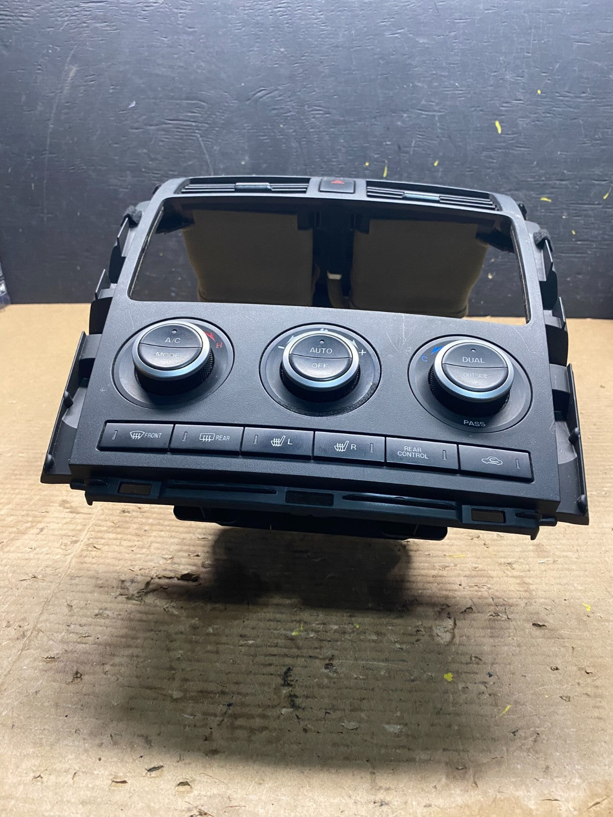 2010 - 2015 Mazda CX-9 Radio Dash Trim Bezel W/Vent AC Climate Control r2459 DG4