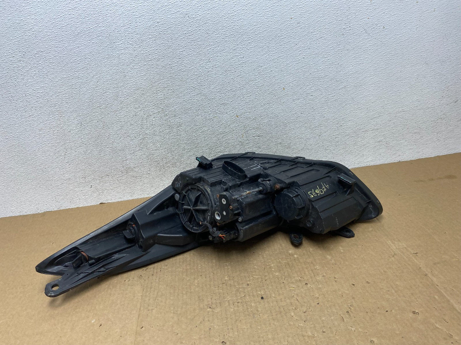 2011 2012 2013 Hyundai Elantra Right Passenger Headlight AF9675 DW6