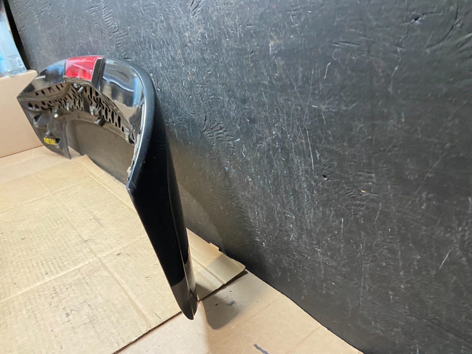 2012 to 2017 Ford Focus SE 4DR Hatchback Trunk Lid Spoiler Wing OEM i2842 DG17