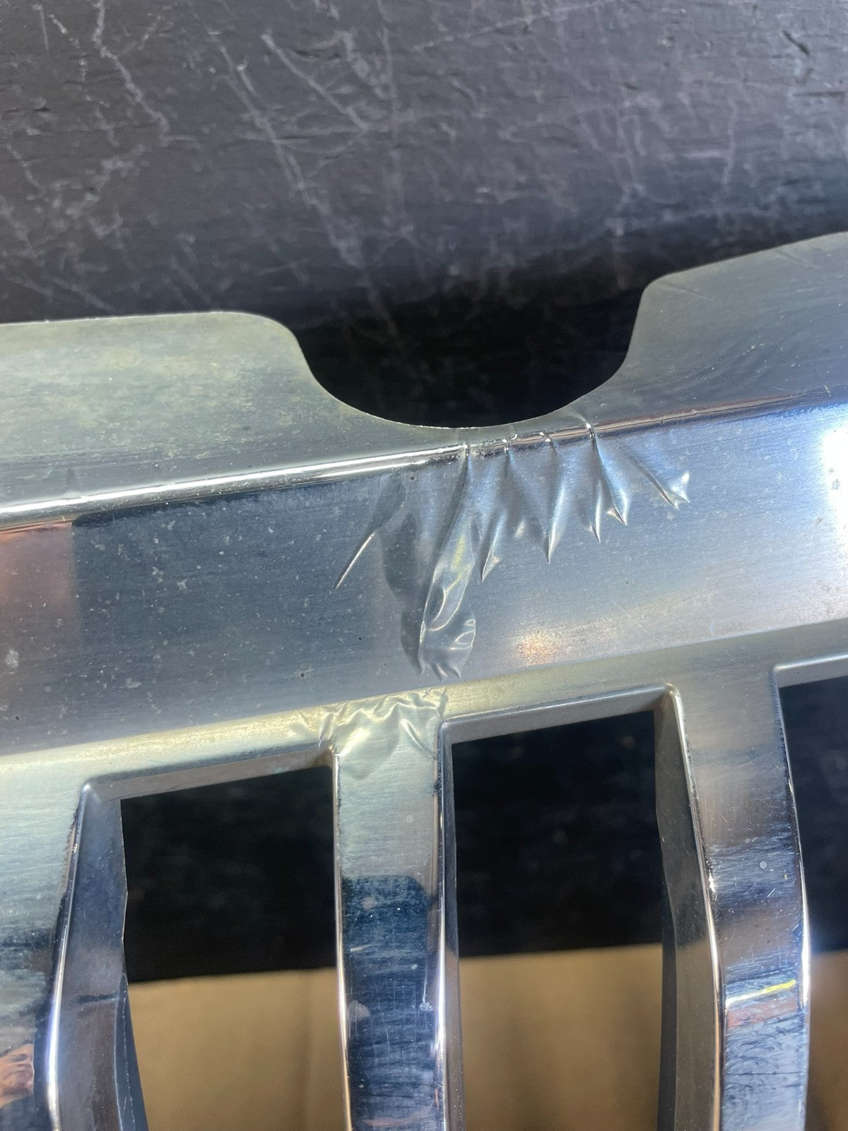 2006 to 2010 Mercury Mountaineer Front Upper Grill Grille AD5712 DW3