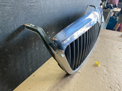 1998 to 2002 Lincoln Navigator Front Upper Grill Grille p6038 DG4