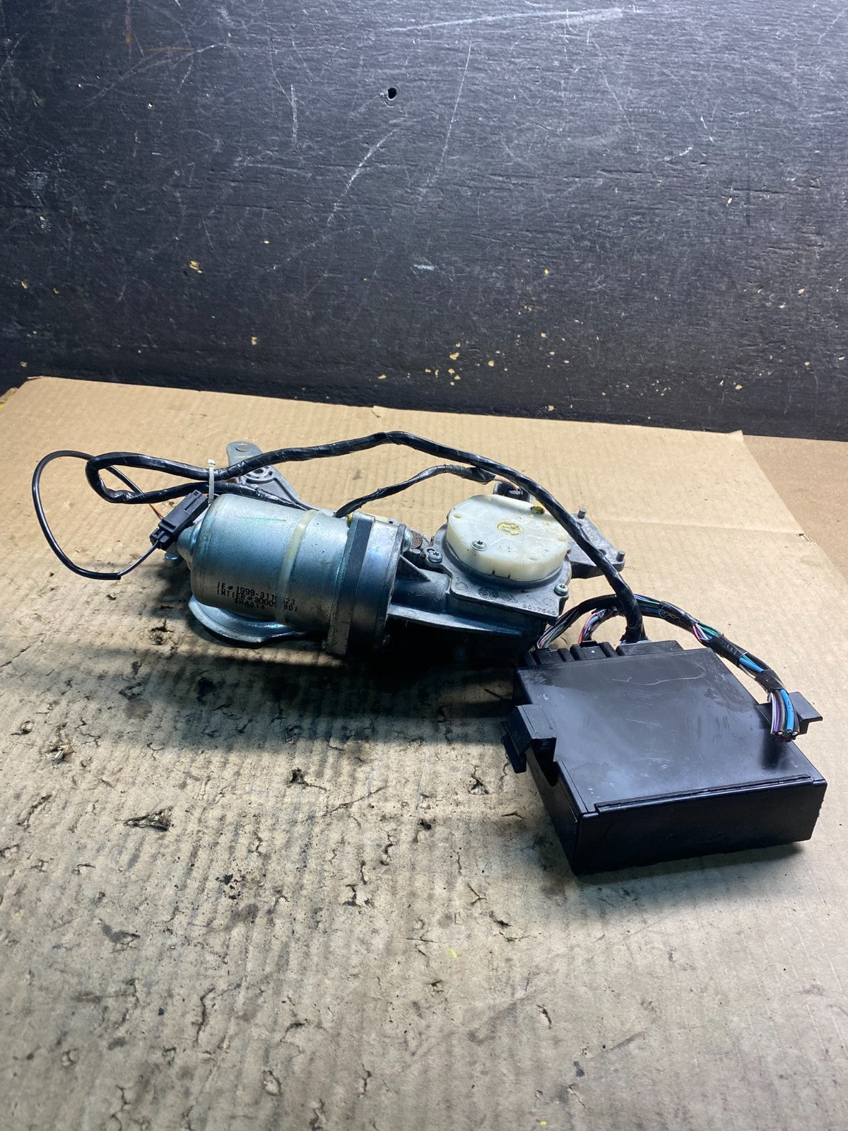 2007 2008 Acadia Enclave Escalade Suburban Liftgate Door Module Motor Z5034 DG3