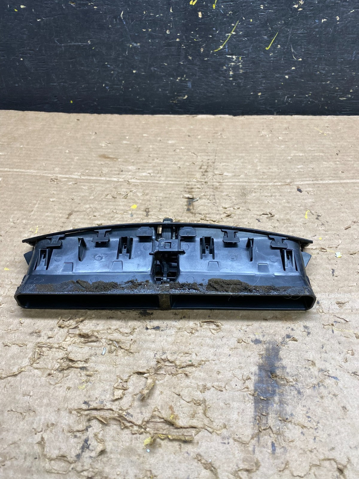 2013 to 2016 Ford Escape Center Dashboard Dash Air Vent Oem x1419 DG3