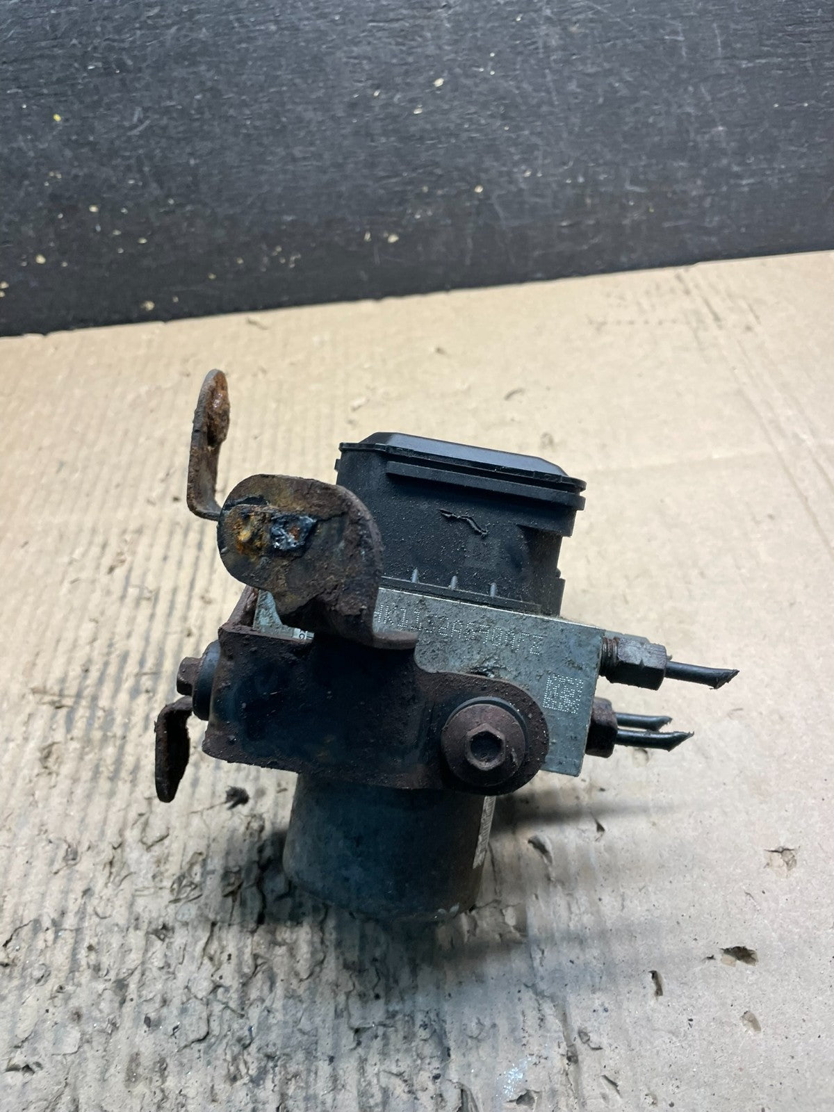 2014 2015 FORD E350 Van ABS Anti Lock Brake Pump BC24-2C346-BC U95281