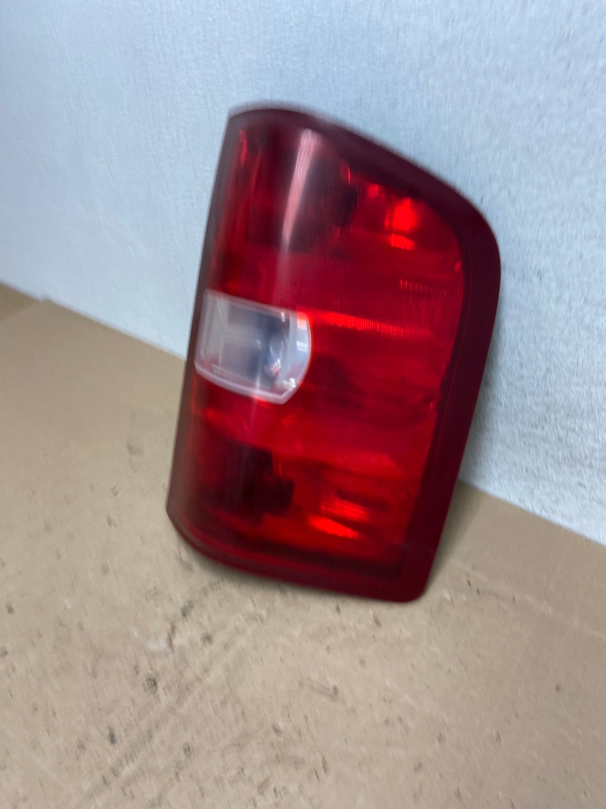 2007 to 2013 Chevrolet Silverado Right Passenger RH Side Tail Light AE6525 LK1