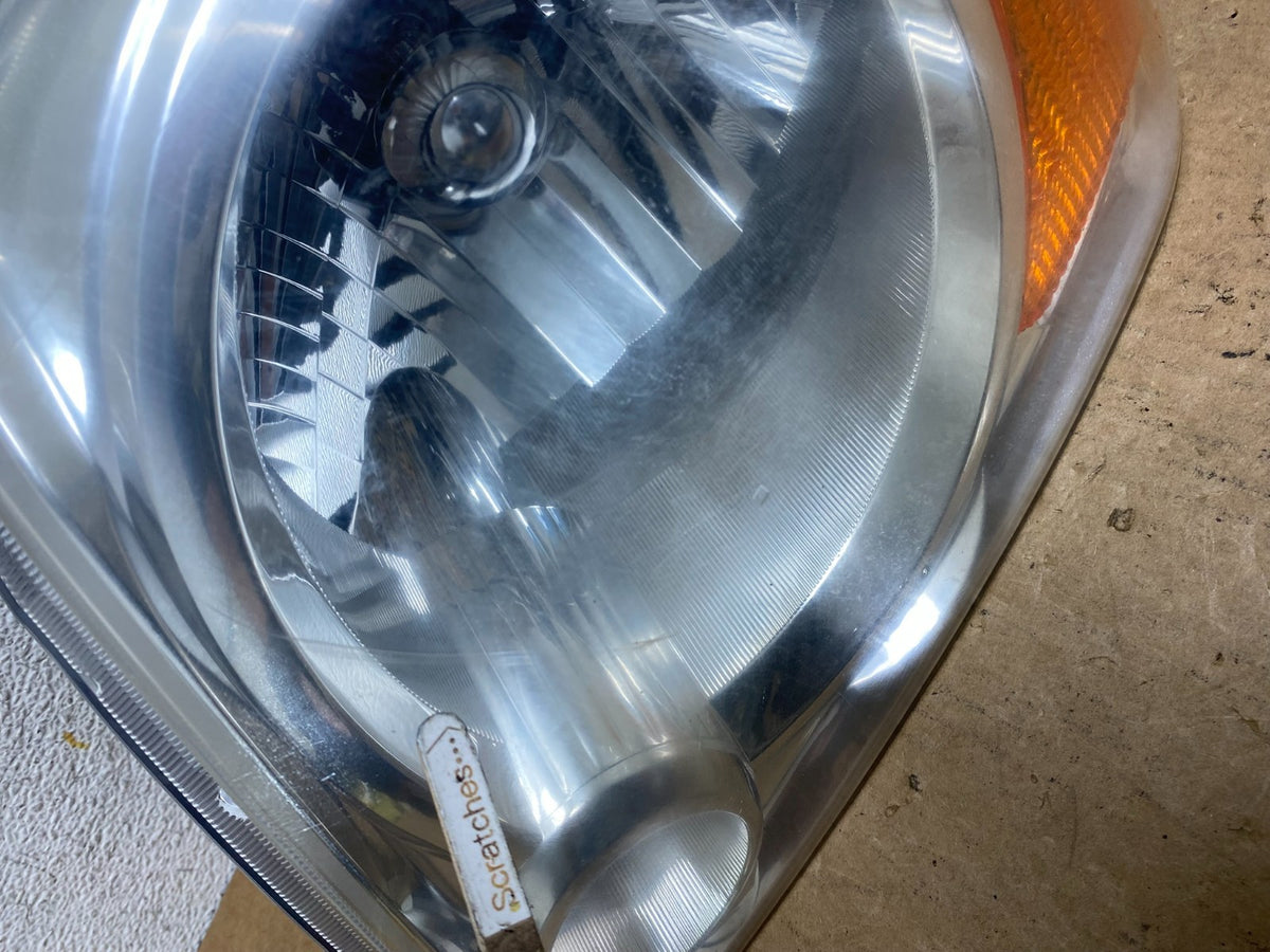 2004 to 2006 Suzuki XL-7 XL7 Left Driver LH Side Halogen Headlight AI3408 DW3