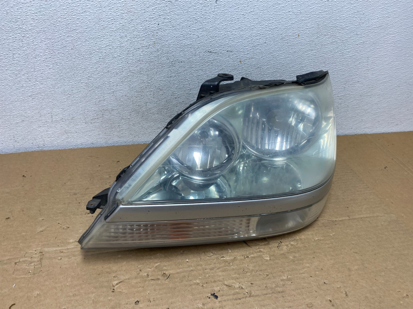 2001 2002 2003 Lexus RX300 Left Driver Headlight Xenon HID AD4053 DW2