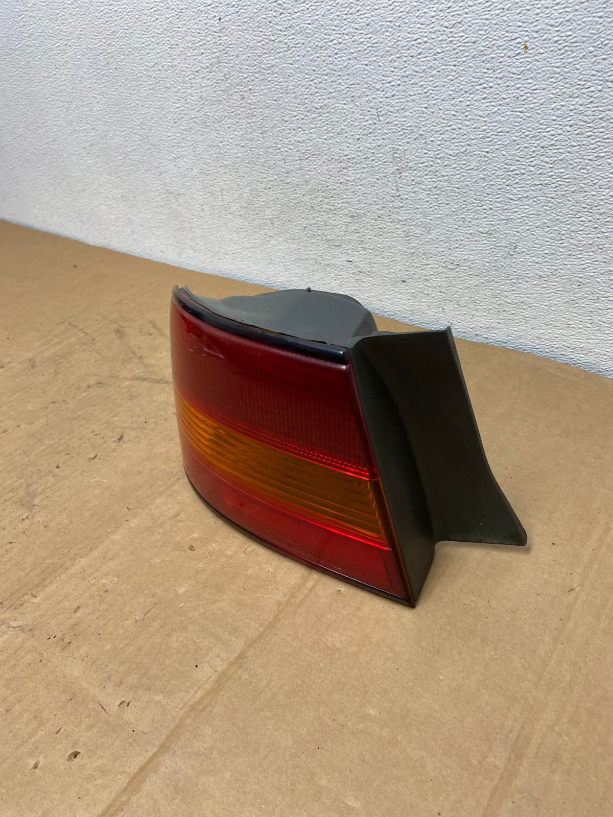 1997 1998 1999 Lexus ES300 Left Driver LH Side Tail Light AC8574 LK1