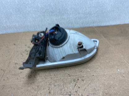 2001 2002 2003 Toyota Sienna Right Passenger Rh Side Headlight Halogen Y8167 DW6