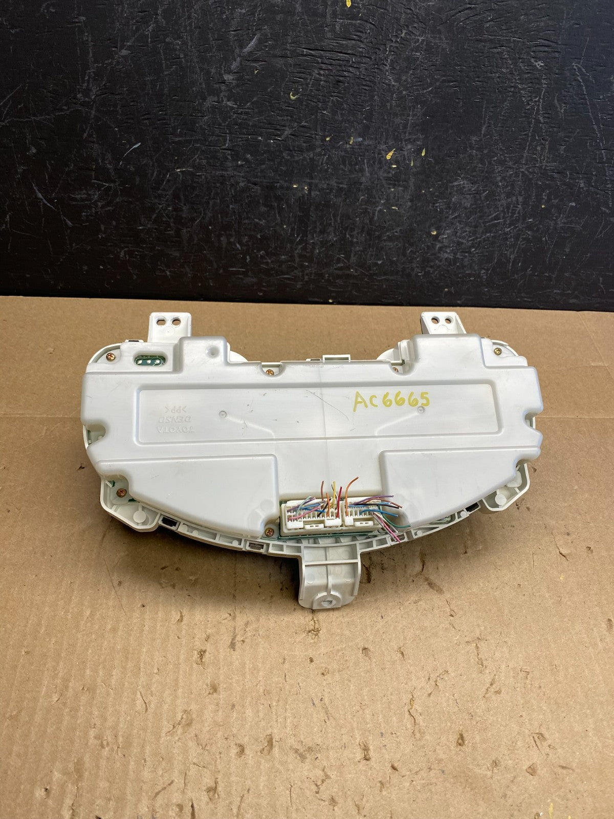 2004 to 2007 Toyota Highlander Speedometer Insrument Gauge Cluster Y2409 DG5