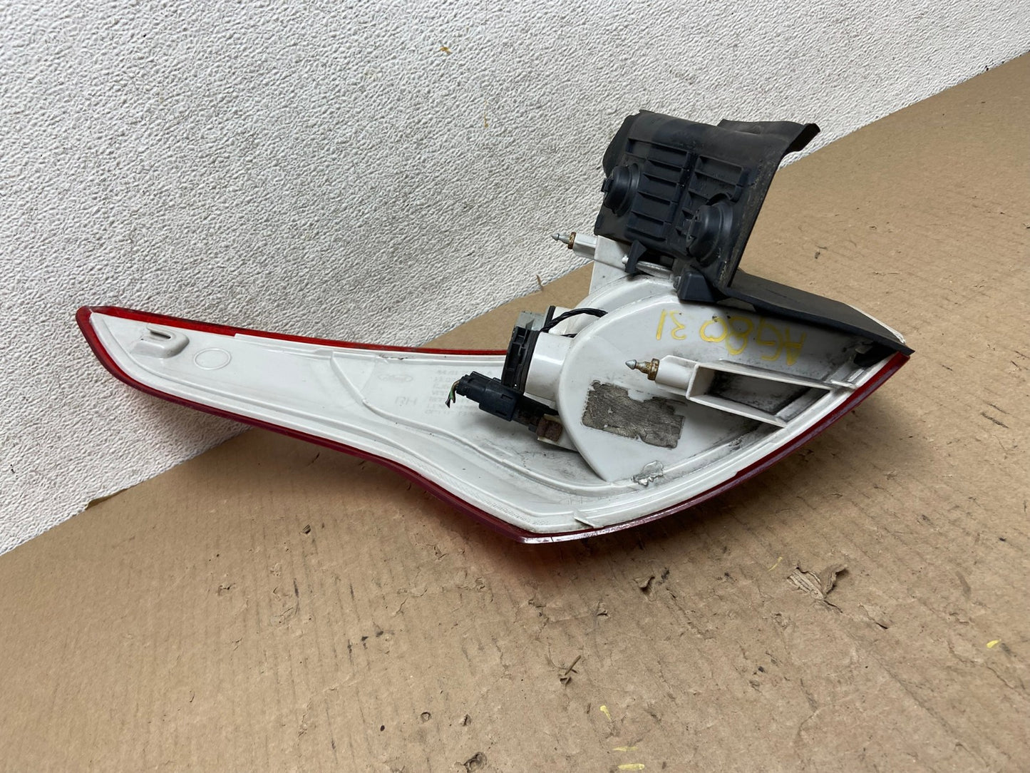 2013 to 2016 Ford Escape Right Passenger RH Side Tail Light AG8031 LK5