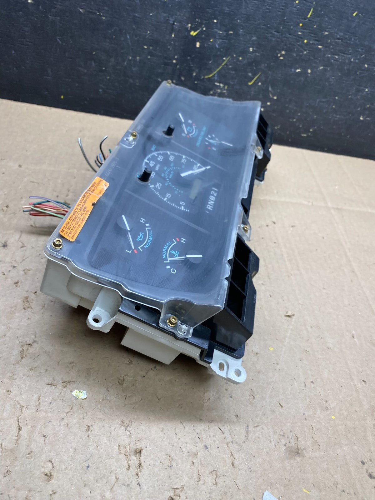 1996 Ford E150 E250 GAS Gauge Speedometer Cluster U4860 DG1