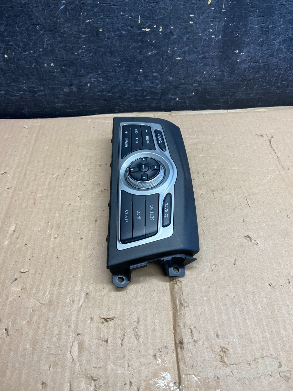 2009-2014 Nissan Murano AM FM Radio CD Control Panel AH5668 DG1