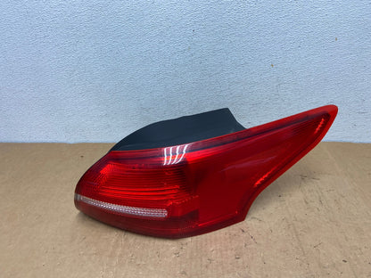 2015-2018 Ford Focus Sedan Halogen Tail Light Right Side Passenger AD1344 LK0