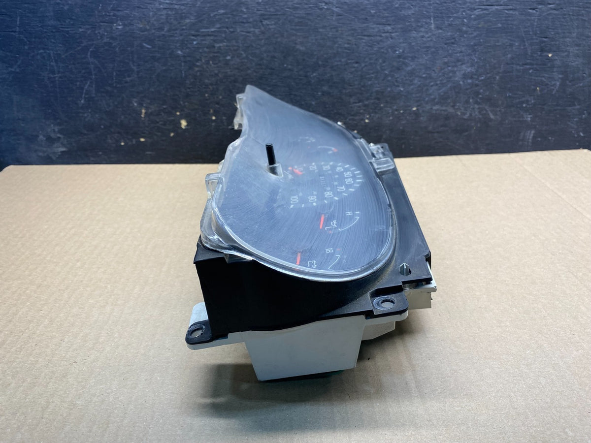 2001 - 2002 Ford Econoline E250 E350 Van Speedometer Instrument Cluster ai4924DG2