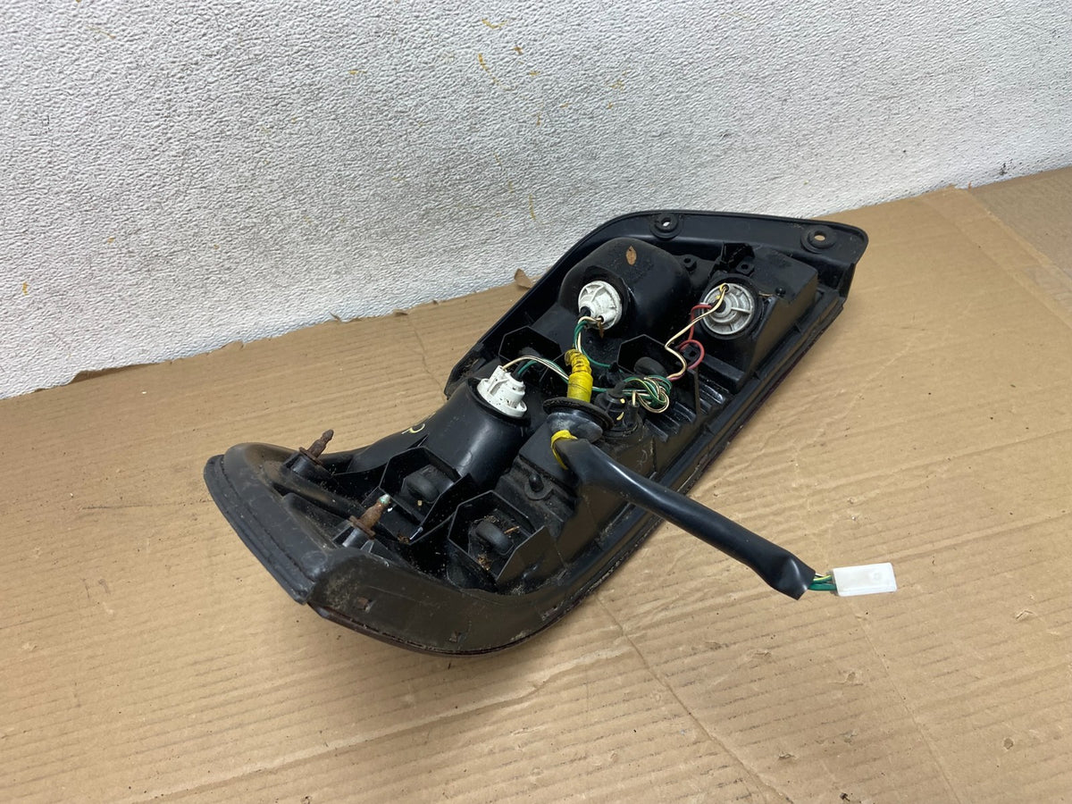 1995 - 1997 Toyota Avalon Right Passenger RH Side Tail Light AH2452 DG5