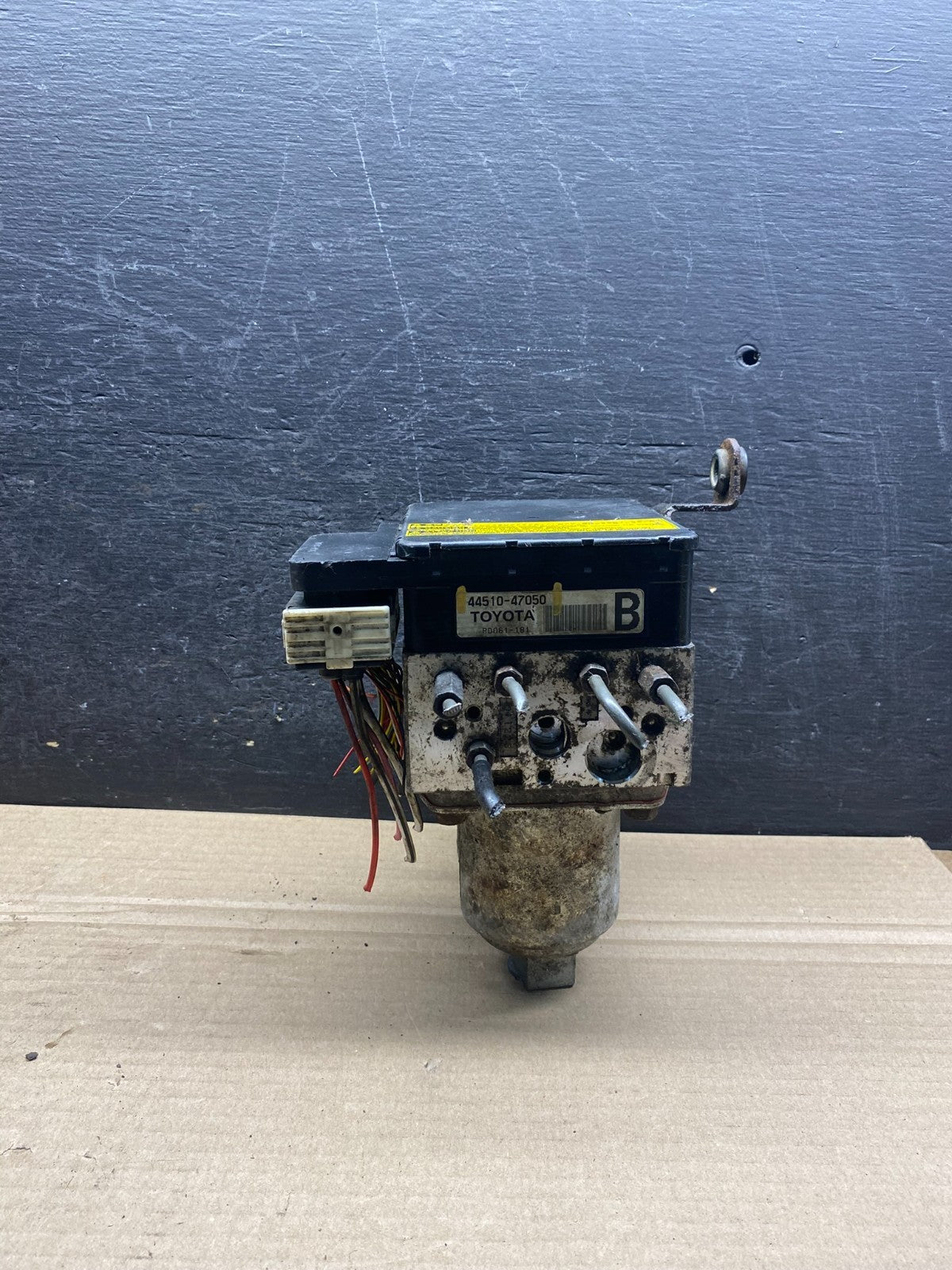 2004 - 2009 Toyota Prius ABS Brake Pump Anti Lock Module AH7598 DG1