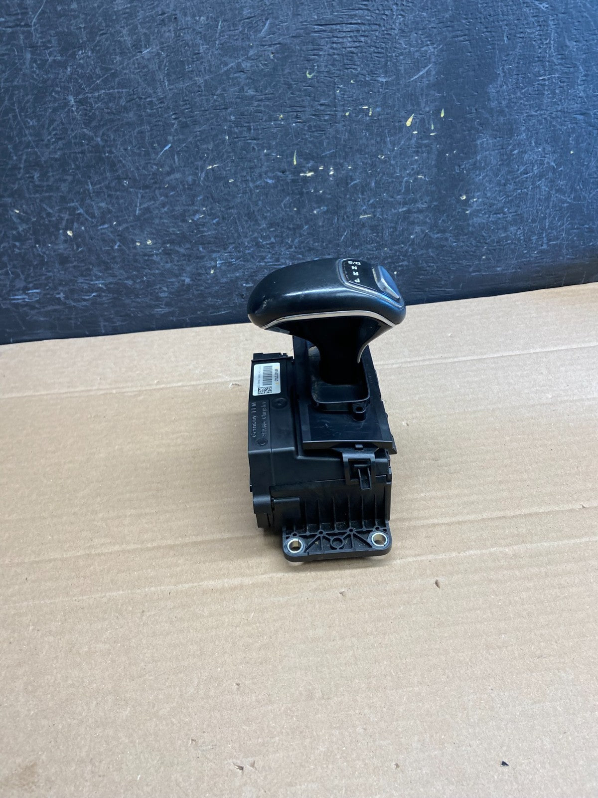 2011 to 2014 Dodge Charger Chrysler 300 Front Center Shifter Knob AG4990 DG2