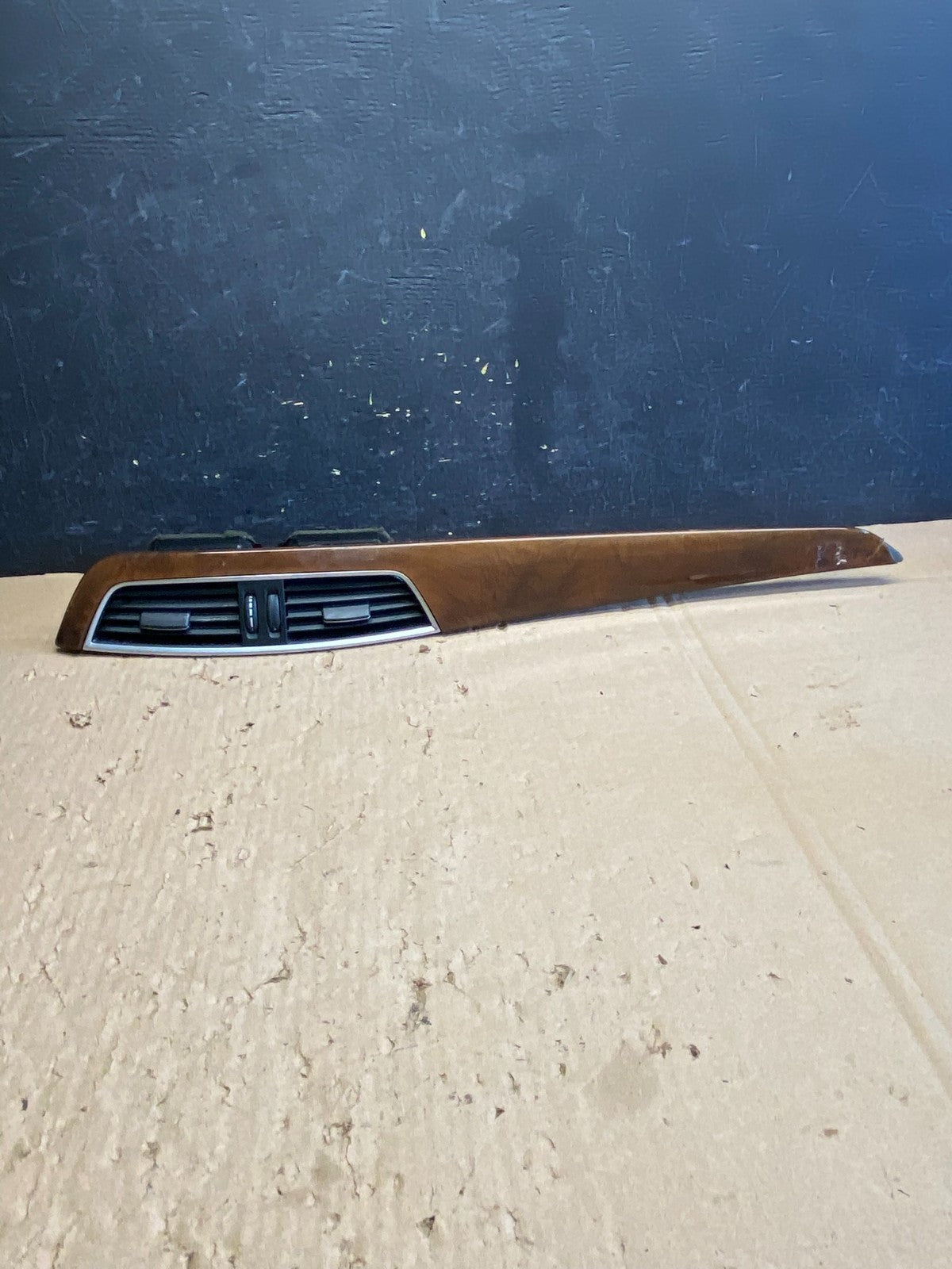 2008-2014 Mercedes Benz C Coupe W204 Cover Panel Center Air Vent AJ1615 DG0