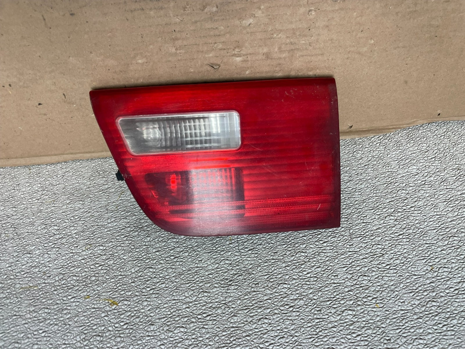 2004-2006 BMW X5 Right Passenger RH Side Inner Tail Light Oem AA9980 LK0