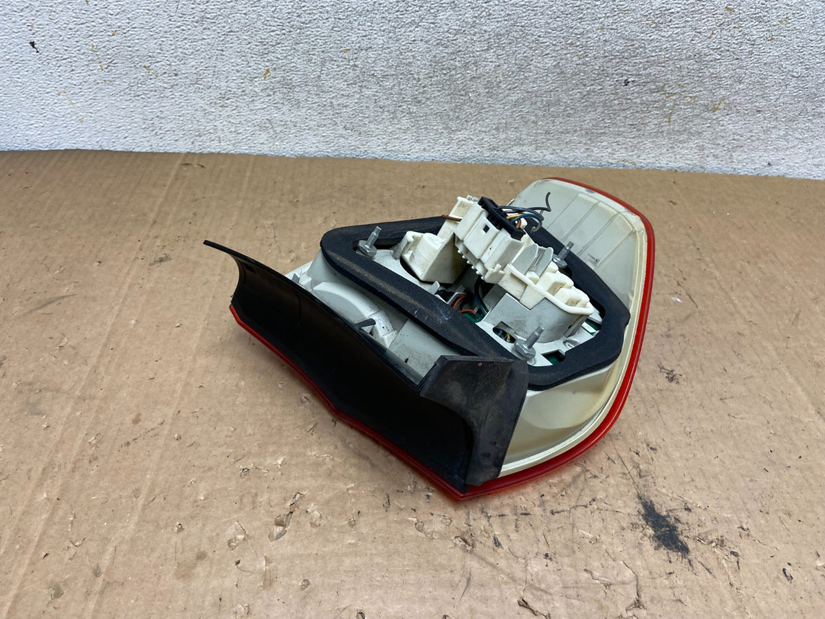 2009 2010 BMW 328i 3 Series Right Passenger RH Side Tail Light AI9245 LK5