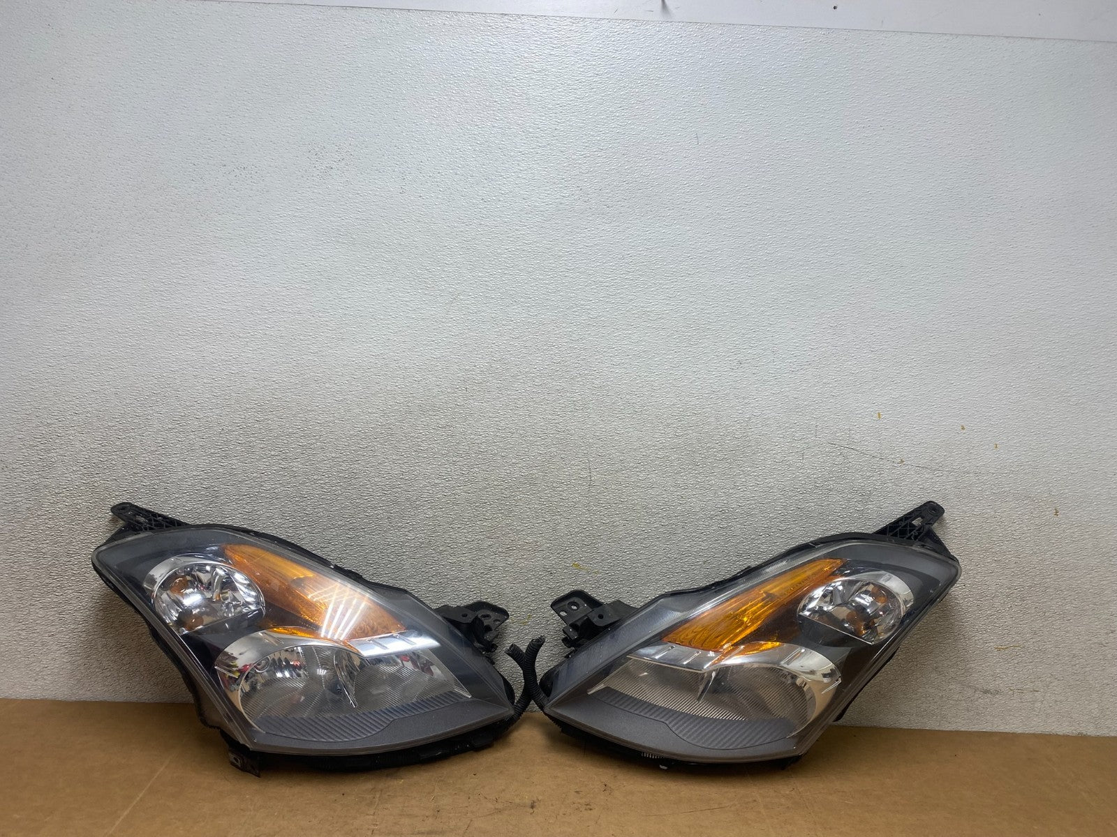 Sedan 2007 2008 2009 Nissan Altima Left+Right Set Headlights X3945 DW0