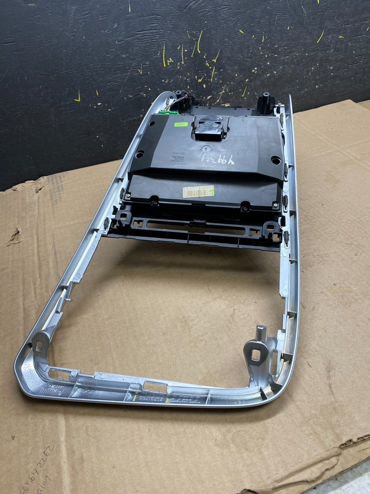 2011 to 2013 Volvo XC60 Climate Control Radio Bezel Panel Trim  Oem Y9934 DG6
