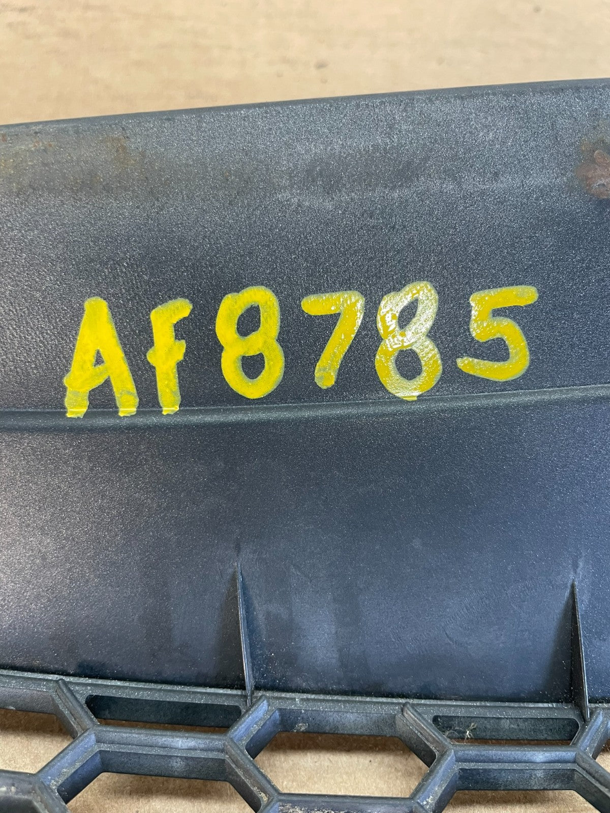 2007 - 2009 Mitsubishi Outlander Front Upper Grill Grille AF8785 DG7
