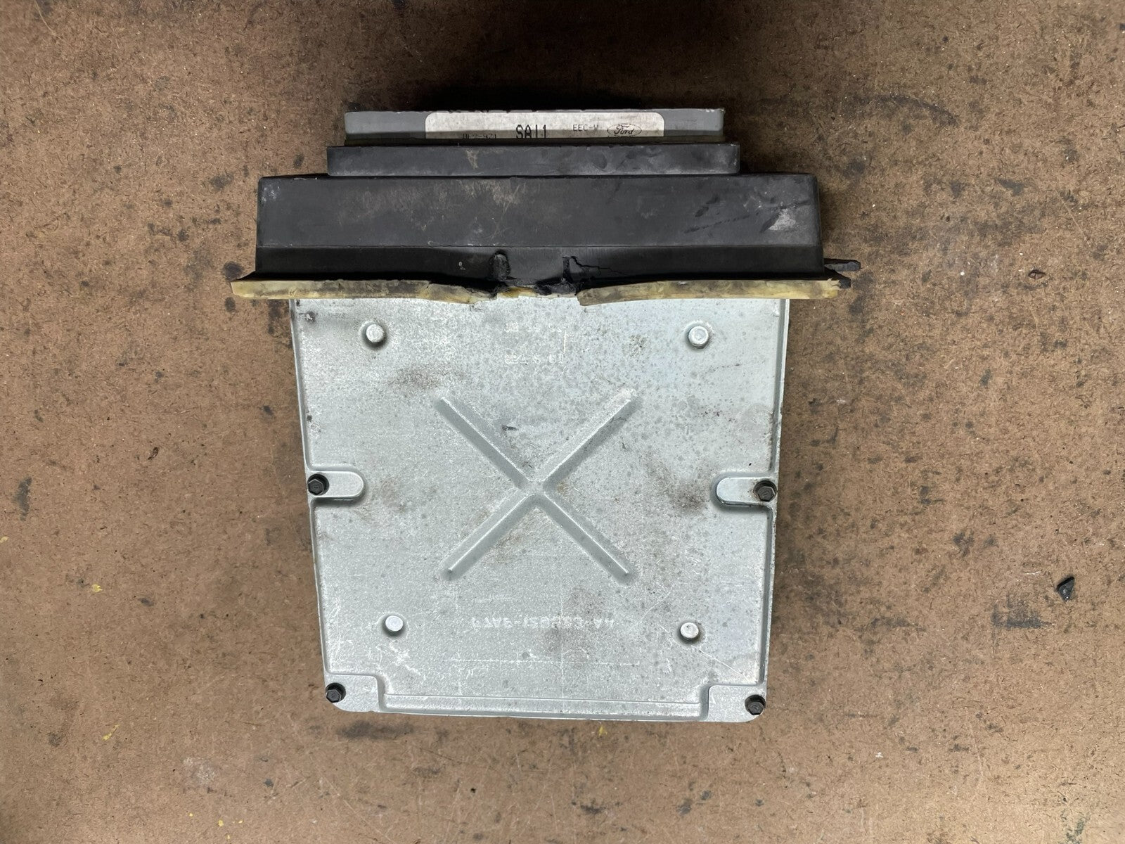 2002 Ford E-Series Van 4.2L Engine Control Module 3c2a-12a650-sb N4662 DG1
