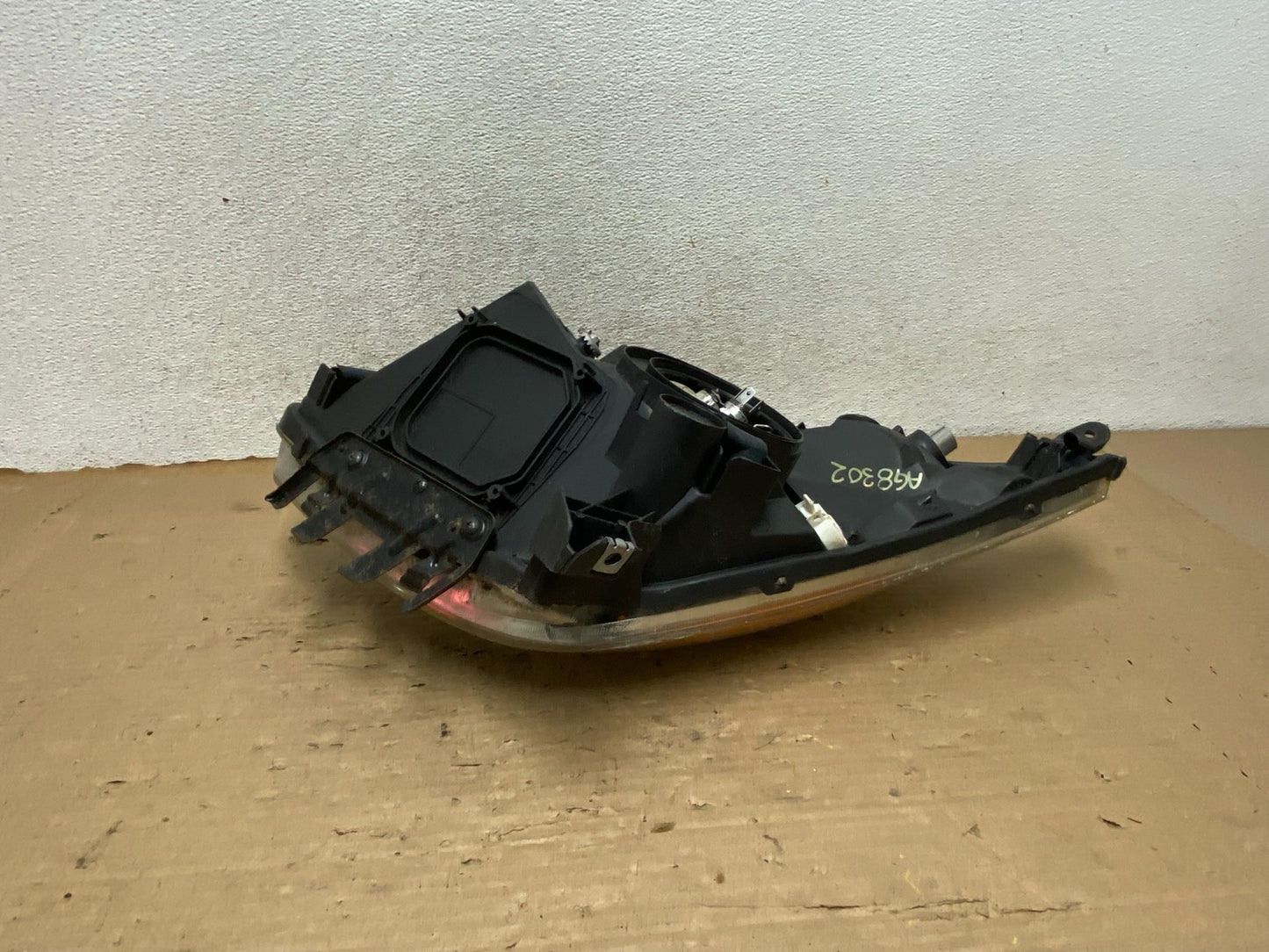2006-2009 Toyota Prius Right Passenger Rh Side Headlight Halogen AG8302 DW7
