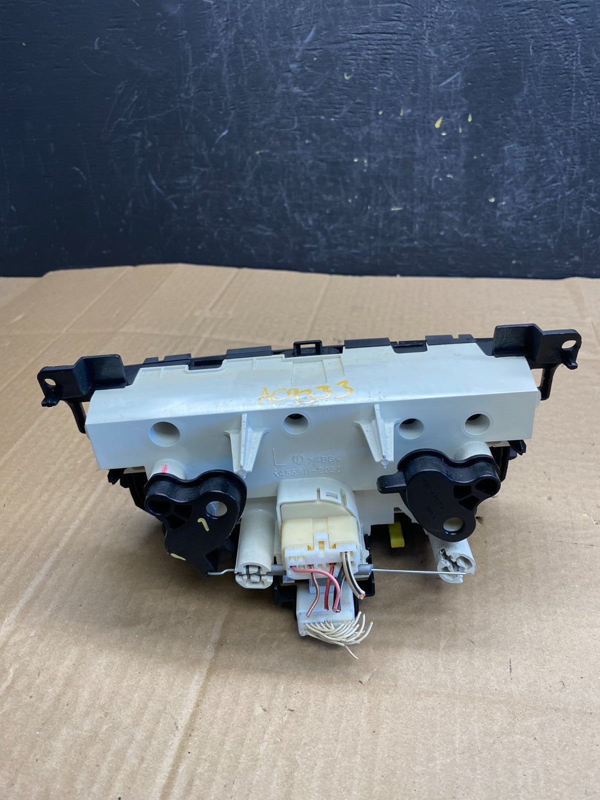 2001 - 2003 Toyota RAV4 A/C Heater Climate Control Unit Switch AC9333 DG3