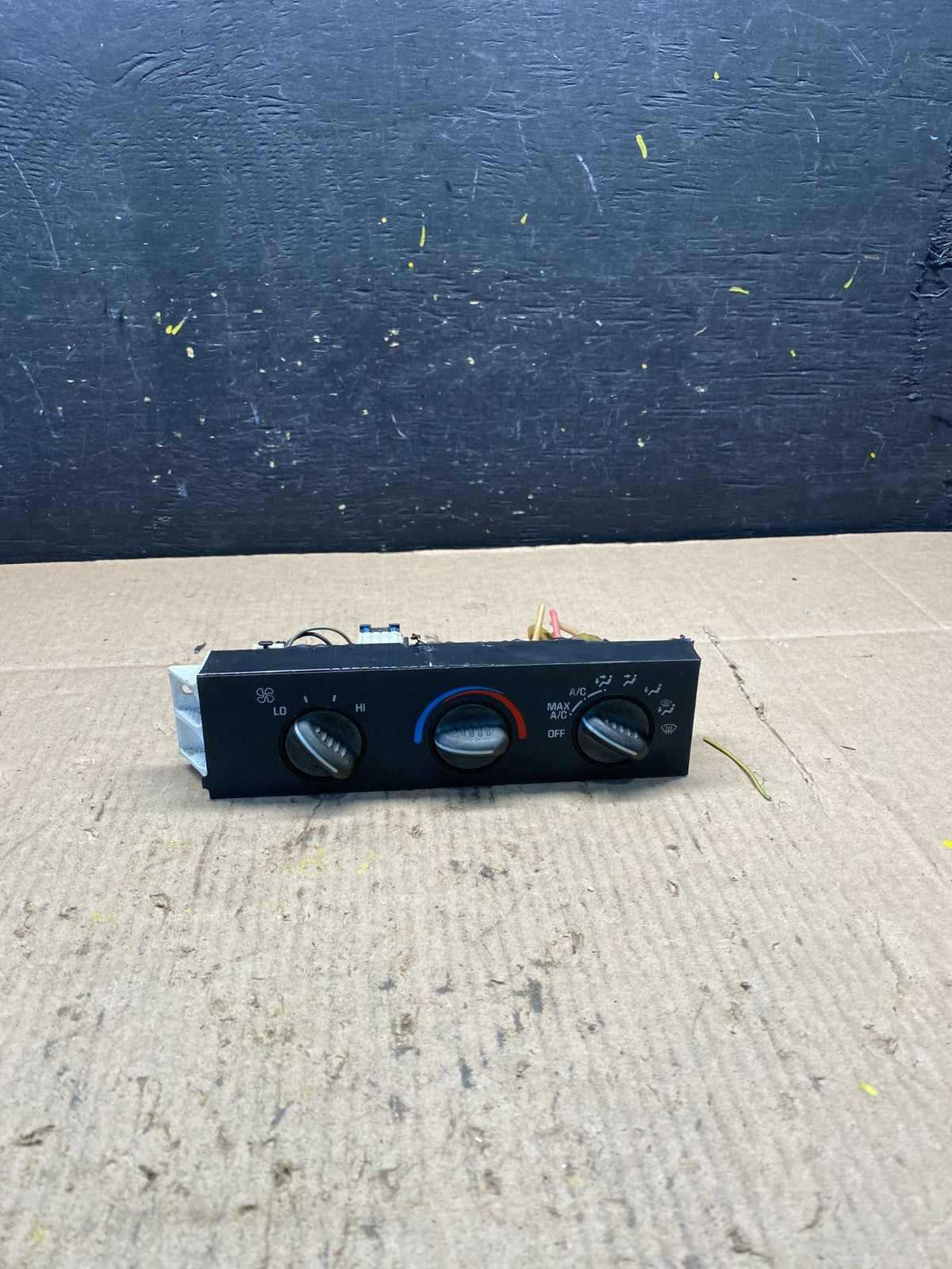 2001 - 2007 GMC Chevrolet Express 1500 Climate Control A/C R6218 DG0