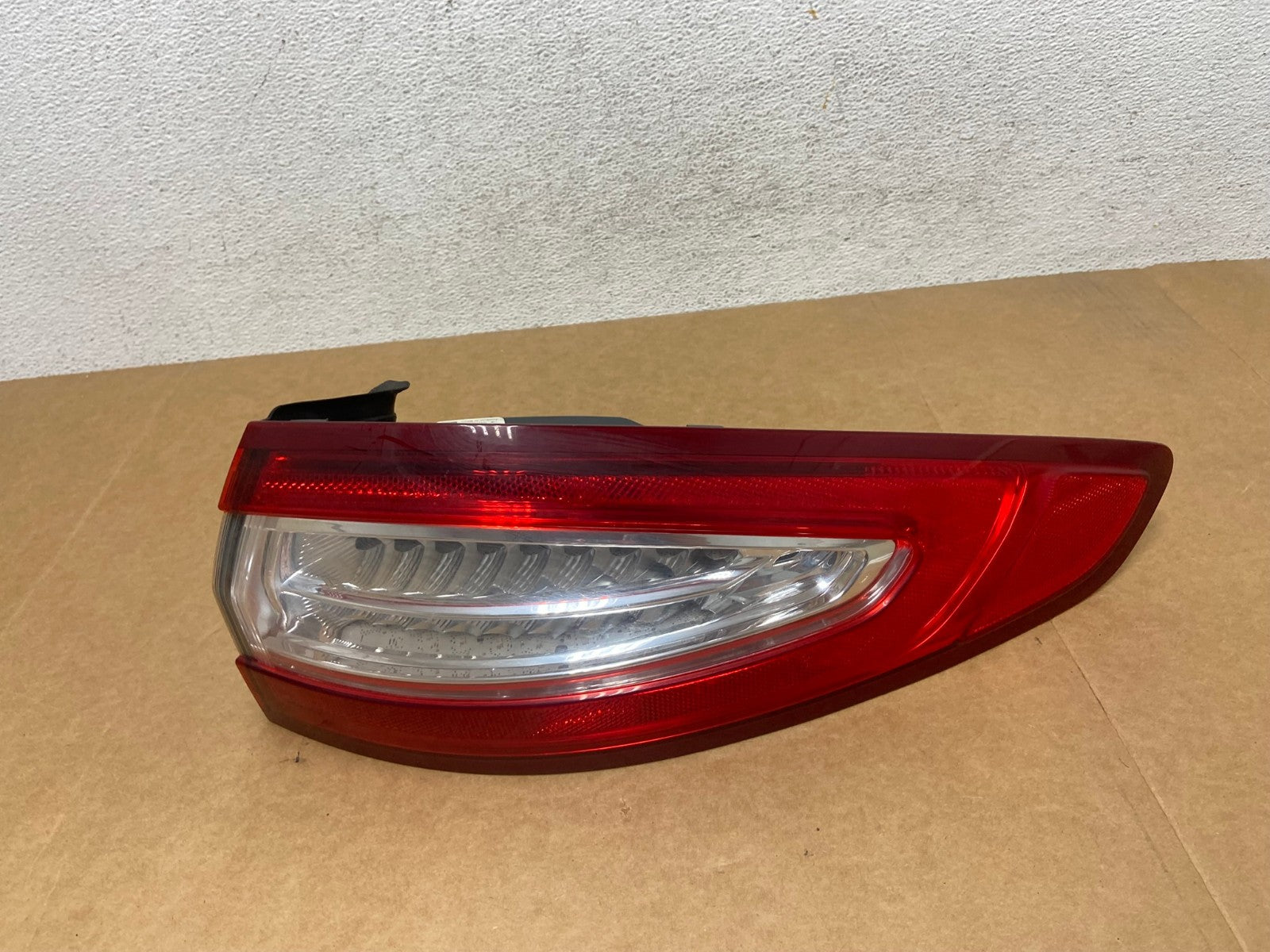 2013 to 2016 Ford Fusion Right Passenger RH Side Tail Light AE2889 LK0