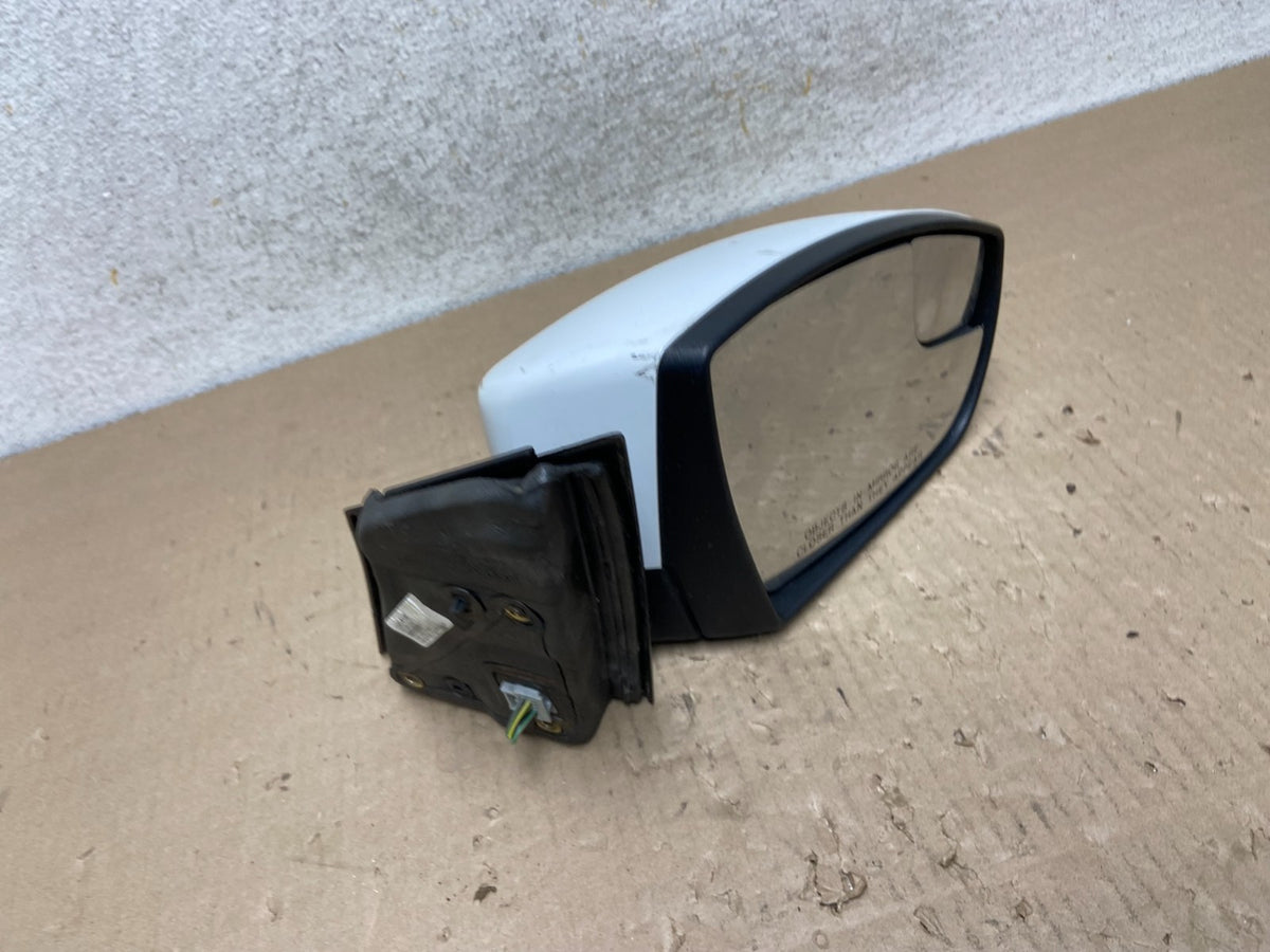 2012-2014 Ford Focus Right Passenger View Door Turn Sgn Mirror AI2335 DG6