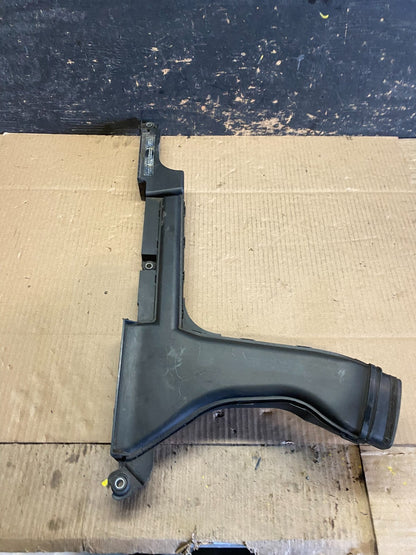 2009 to 2014 Nissan Maxima Upper Air Intake Duct  OEM w5718 DG3