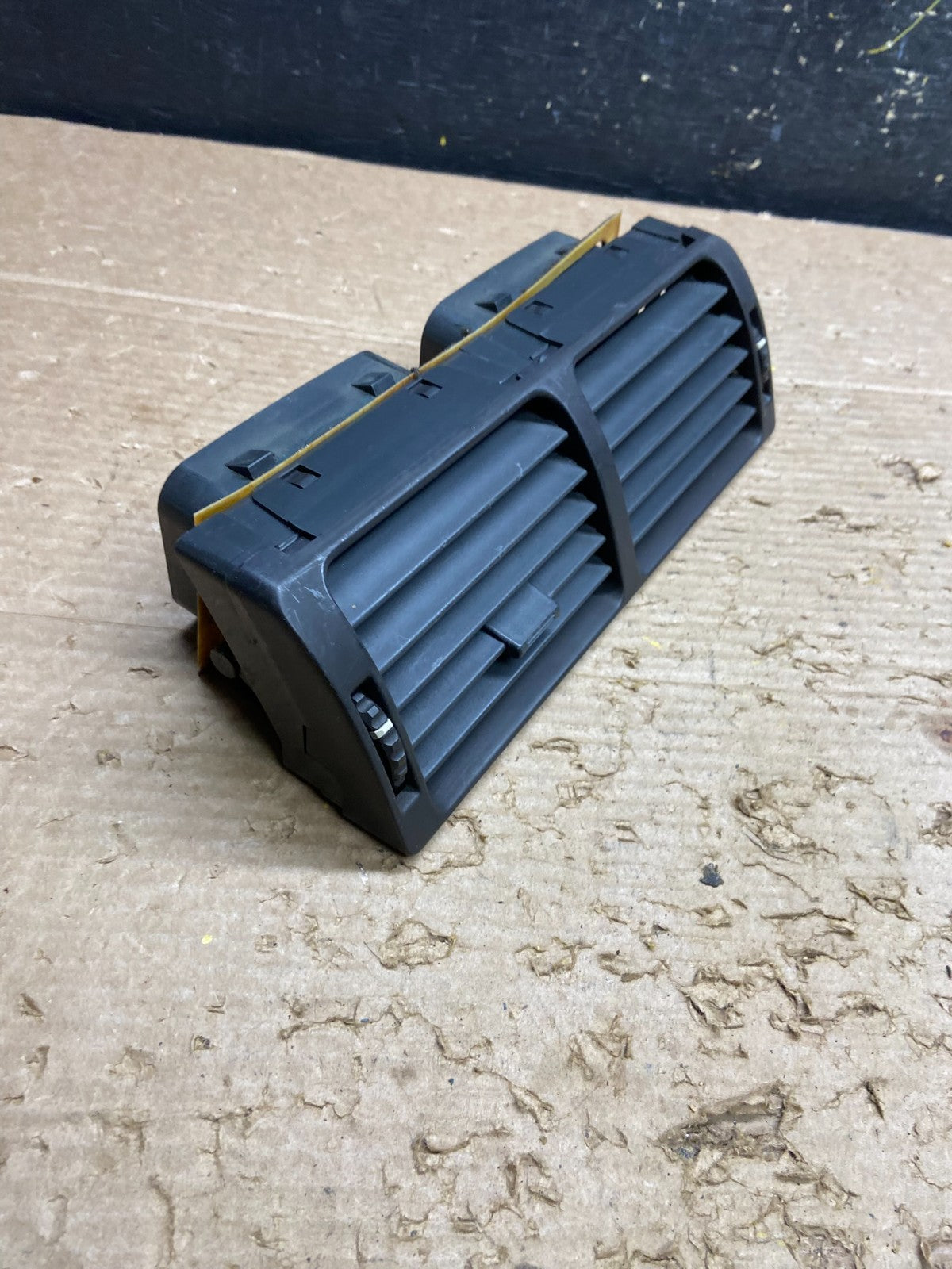 1995 - 2002 Range Rover Front Upper Center Dashboard Heater AC Air Vent w3275 DG1