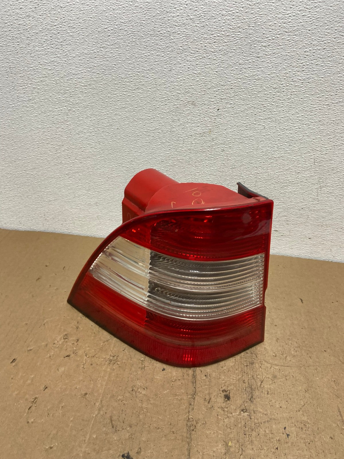 2002-2005 Mercedes ML350 ML-Class Left Driver Lh Side Tail Light AC7237 LK0