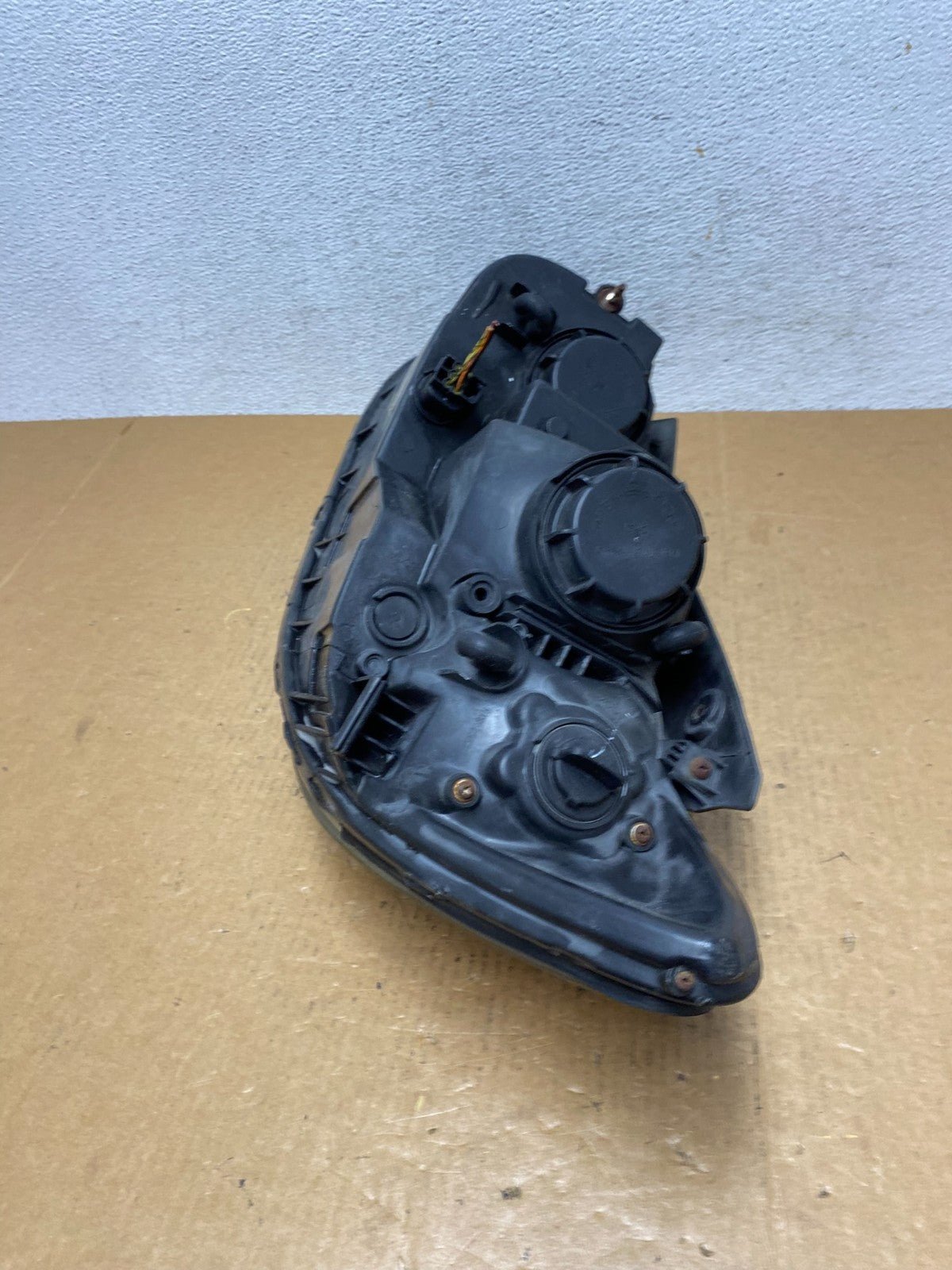 2007 2008 2009 Hyundai Santa Fe Right Passenger Halogen Headlight AD9331 DW7